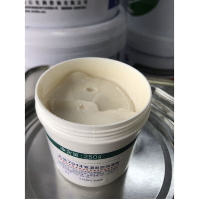 Bon prix 7014 Graisse d'aviation à haute température -60°C-180°C engrenages sinopétiques Lubrifiants synthétiques en ligne